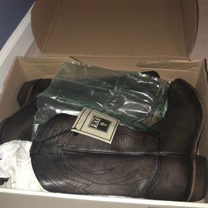 Women’s Frye Billy Pull On Smoke Color